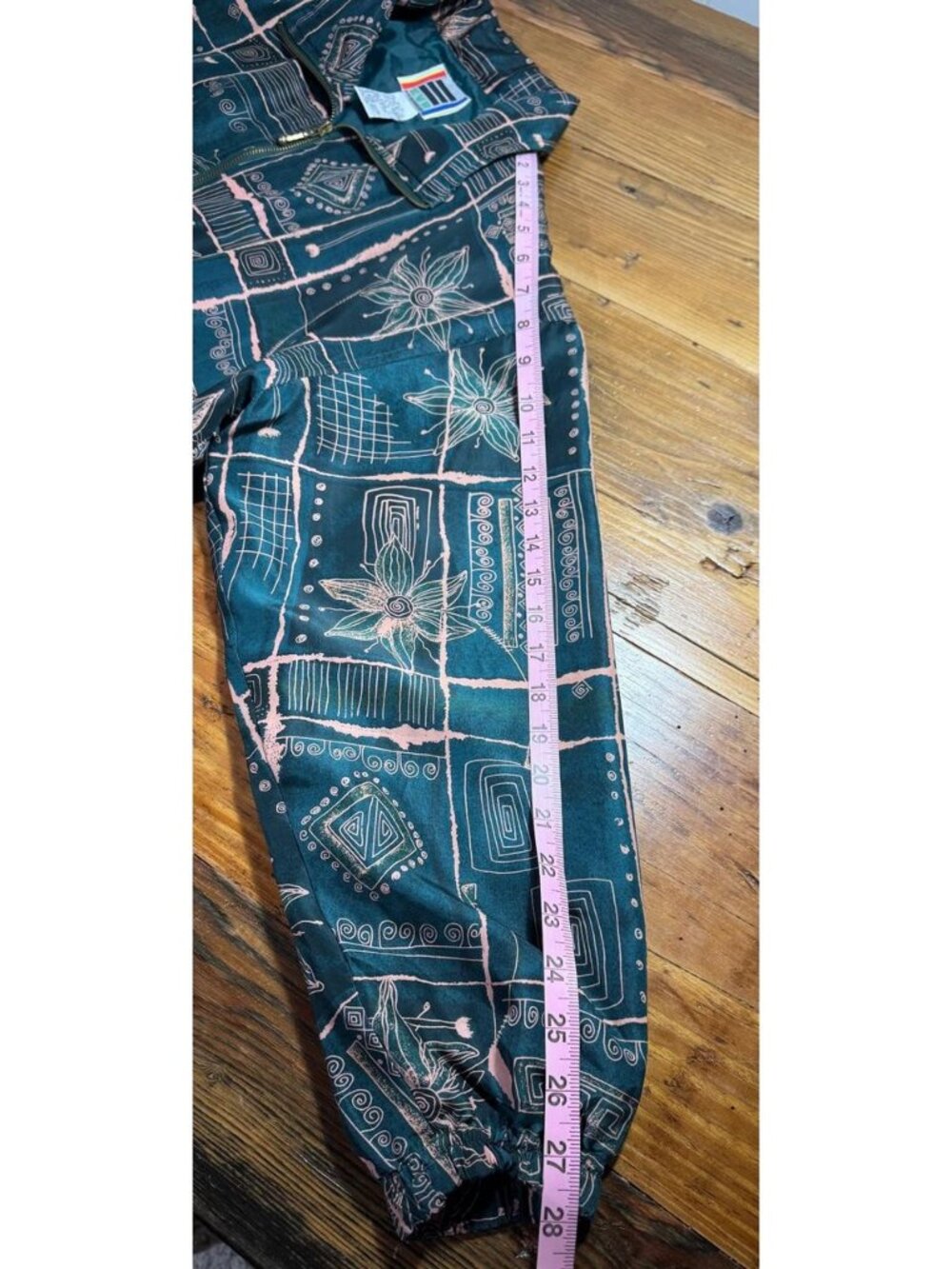 Vintage EVR 90s 100_ Silk Abstract Floral